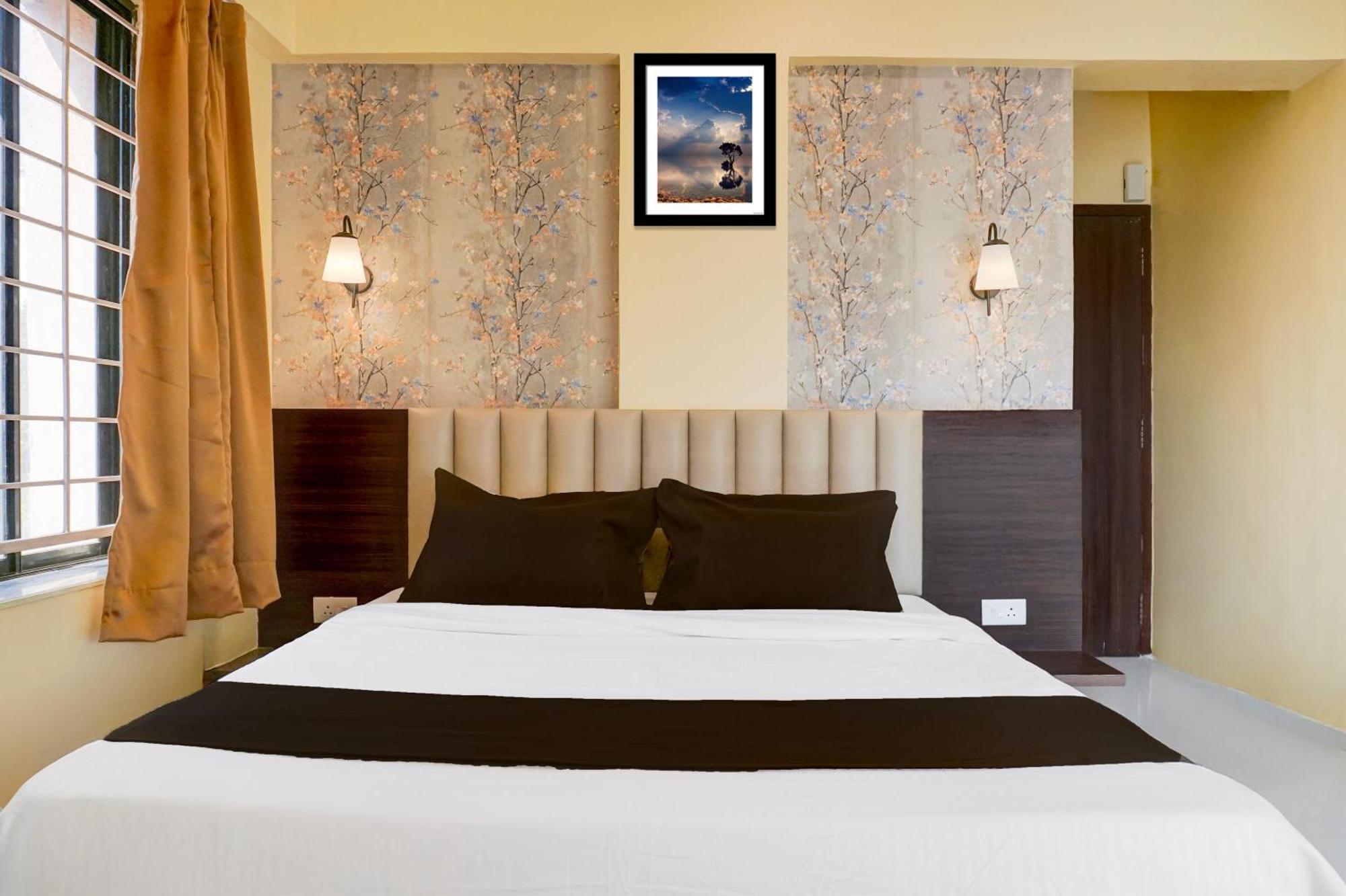 Super Collection O Veerbhadra Nagar Baner Hotel Meribel Village Exterior photo